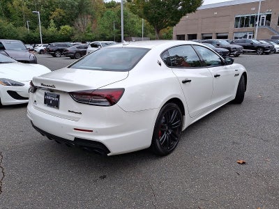2022 Maserati Quattroporte Modena Q4