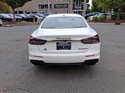 2022 Maserati Quattroporte Modena Q4