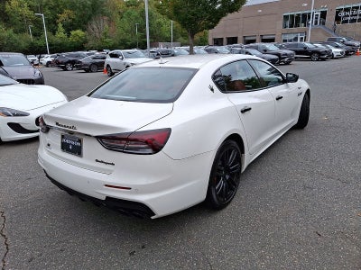 2022 Maserati Quattroporte Modena Q4