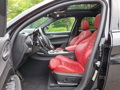 2023 Alfa Romeo Stelvio Veloce AWD