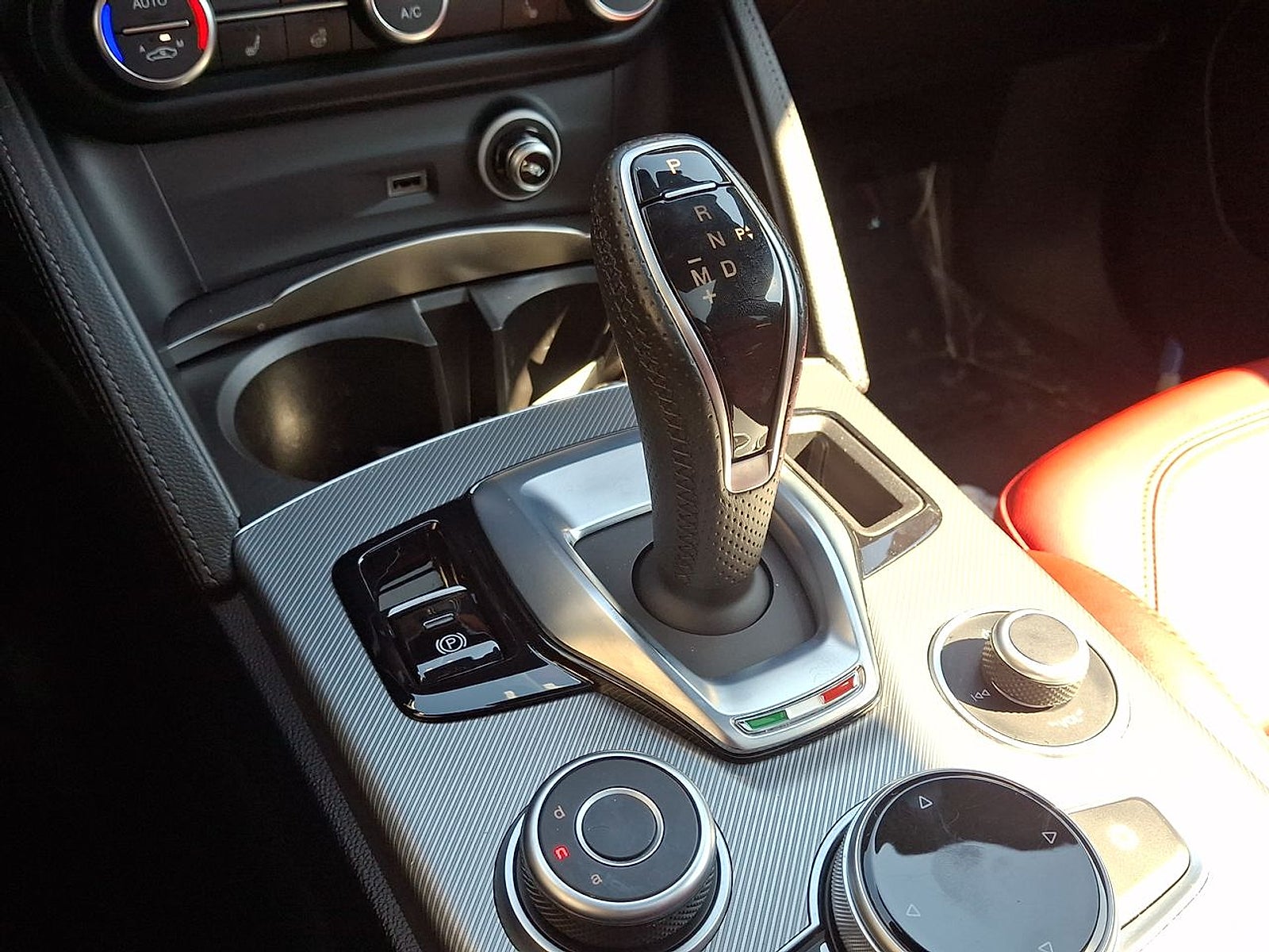 2024 Alfa Romeo Stelvio Veloce AWD