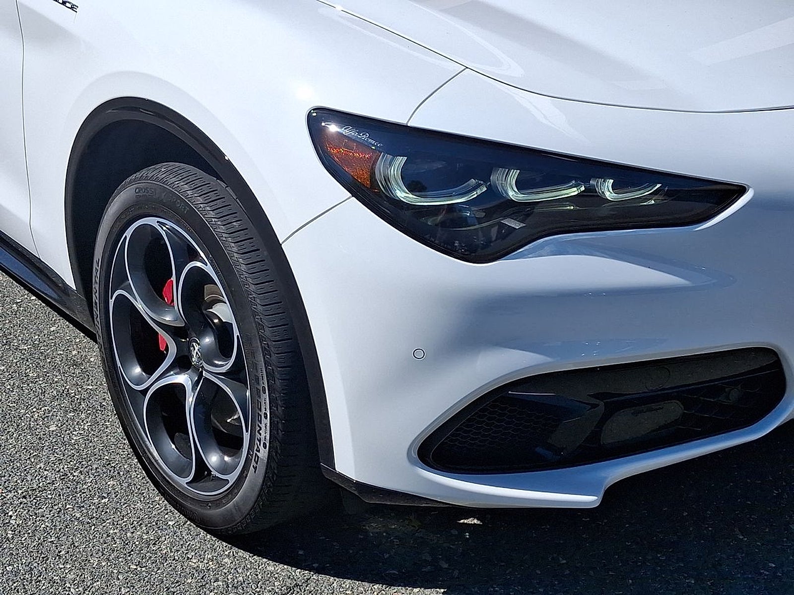 2024 Alfa Romeo Stelvio Veloce AWD