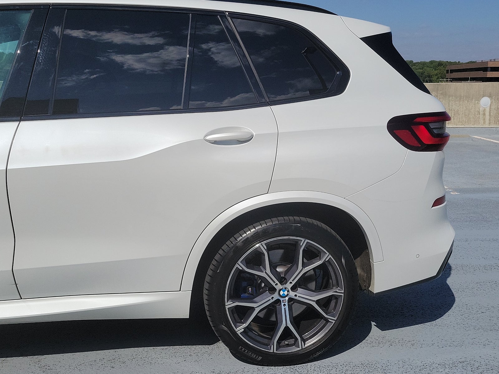 2020 BMW X5 M50i