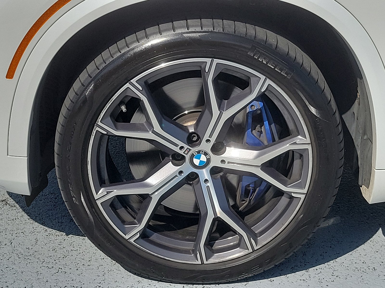 2020 BMW X5 M50i