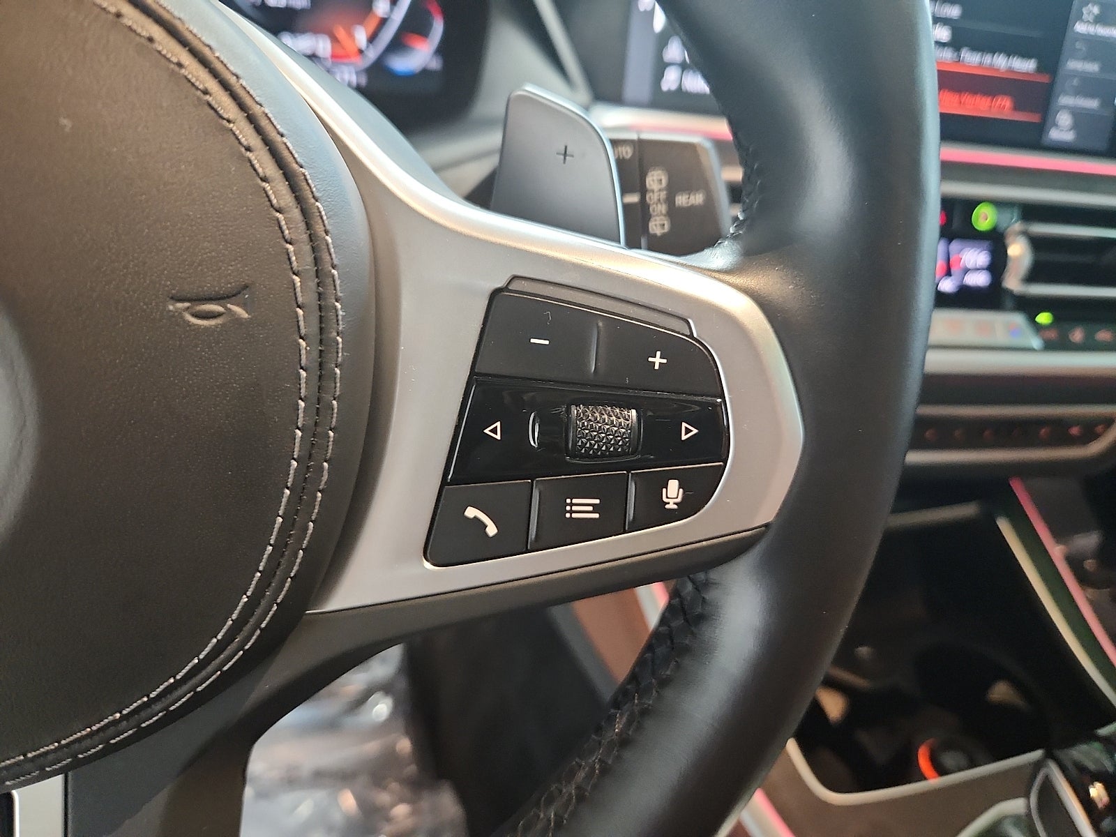 2022 BMW X5 M50i