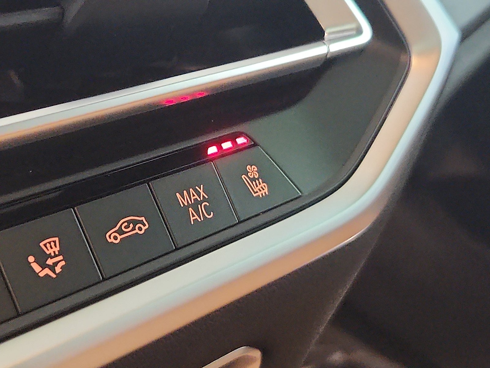2022 BMW X5 M50i