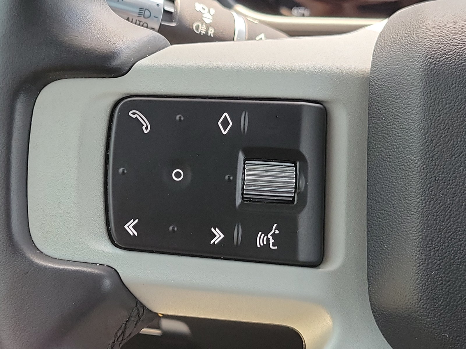 2021 Land Rover Defender 90 S