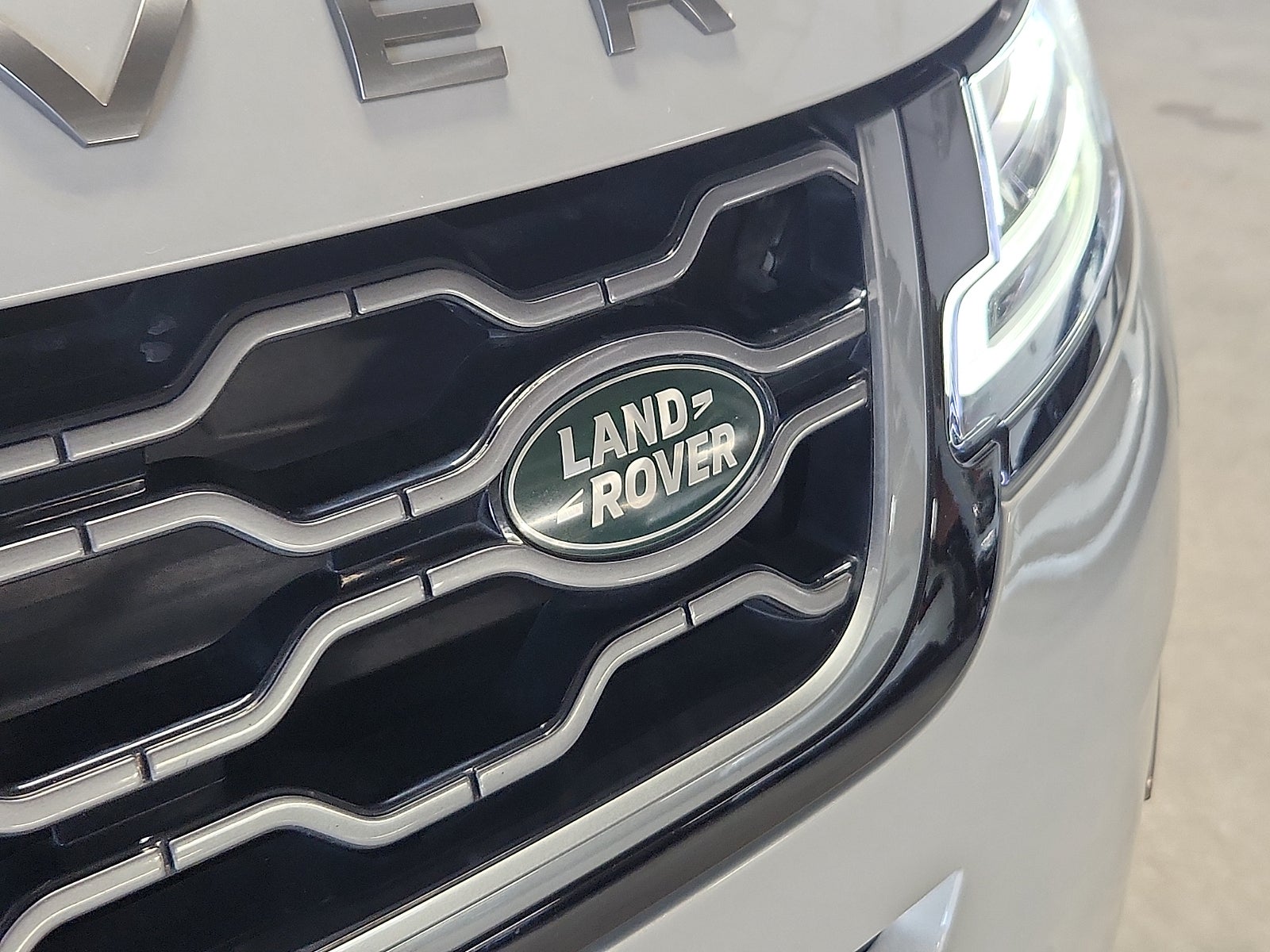 2023 Land Rover Range Rover Evoque R-Dynamic SE