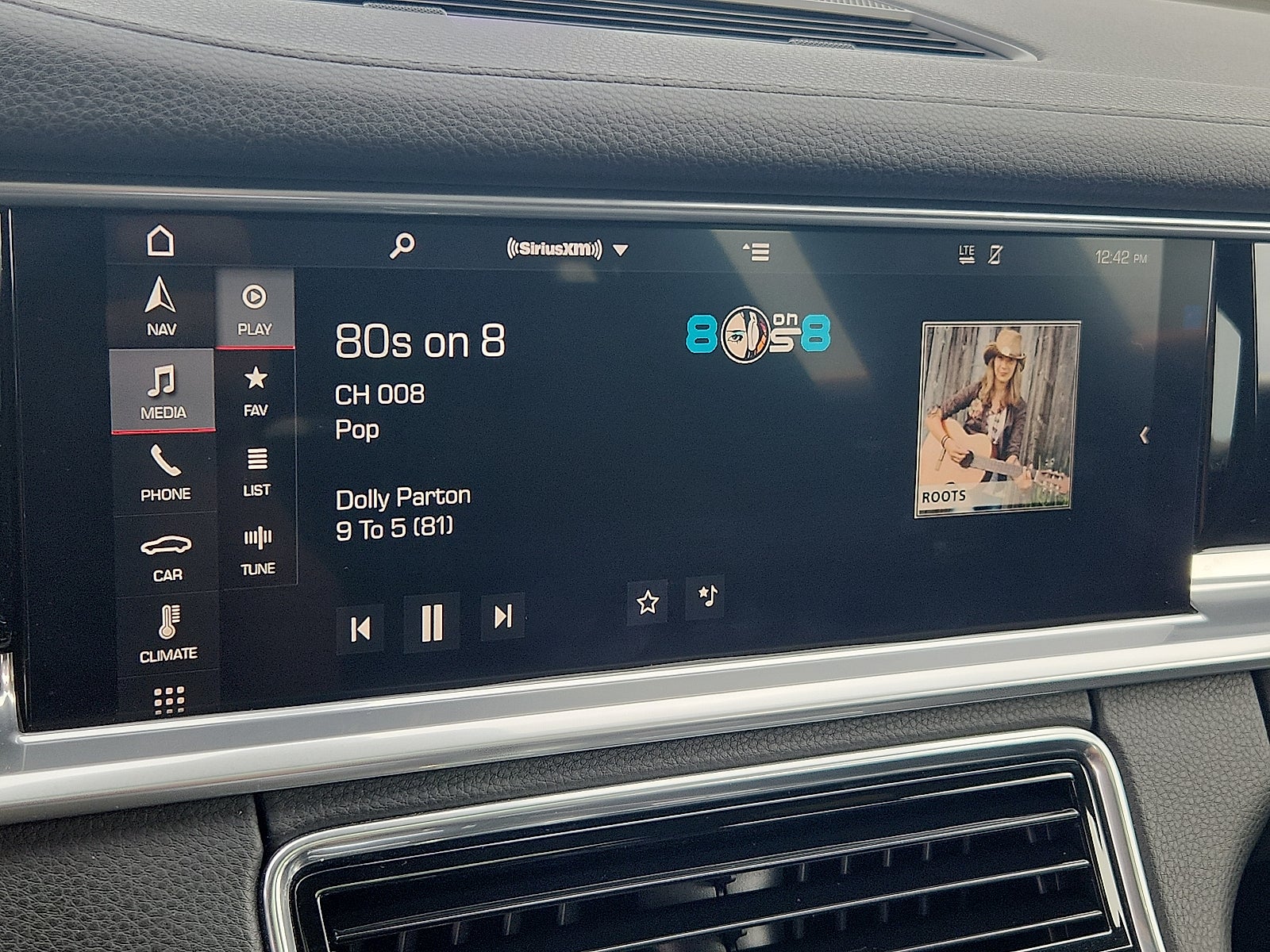 2019 Porsche Panamera 4