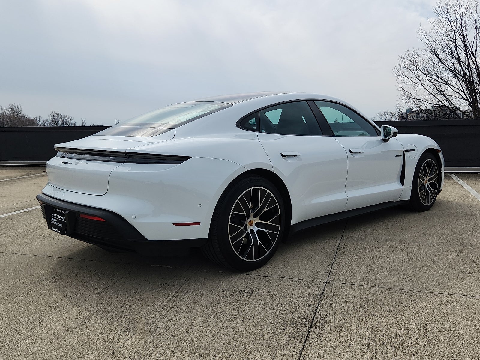 2025 Porsche Taycan RWD