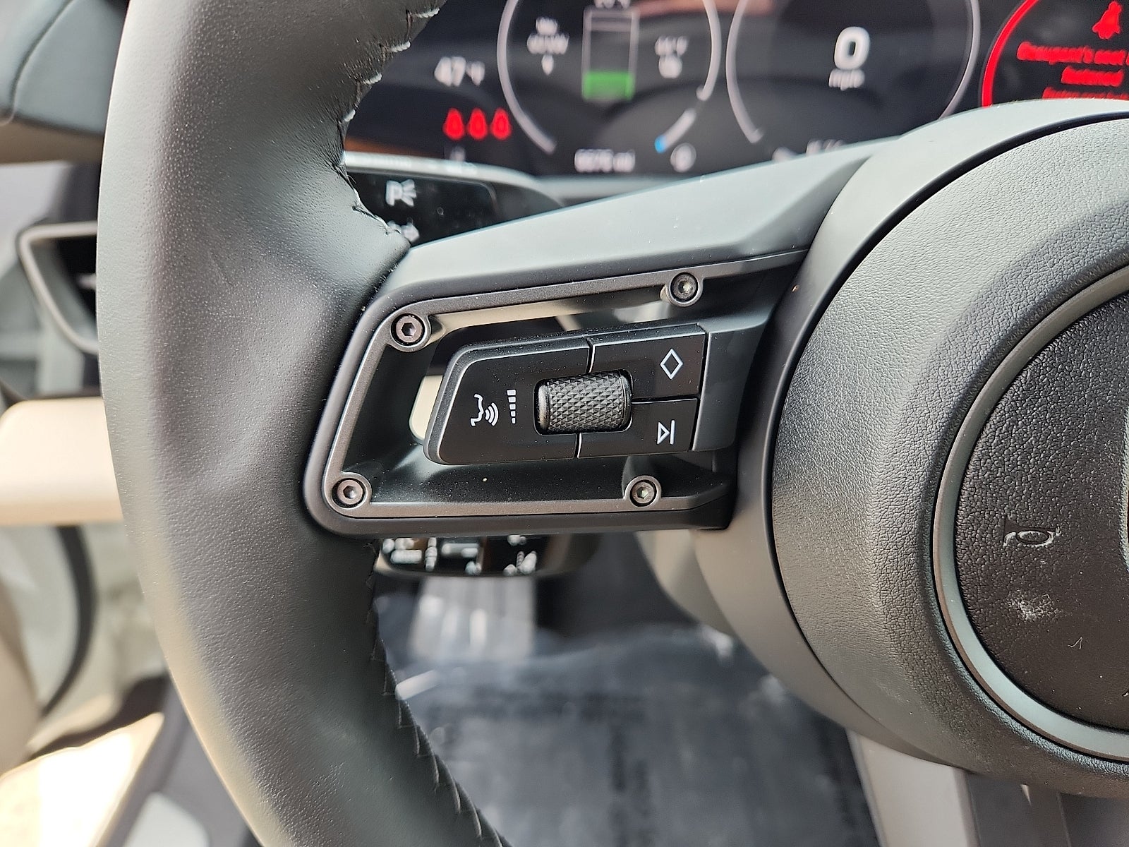 2025 Porsche Taycan RWD