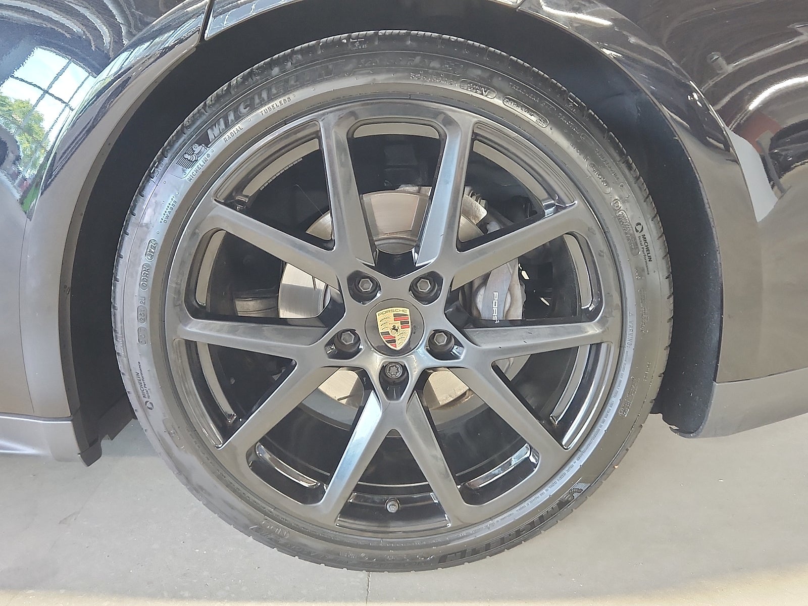 2025 Porsche Panamera 4