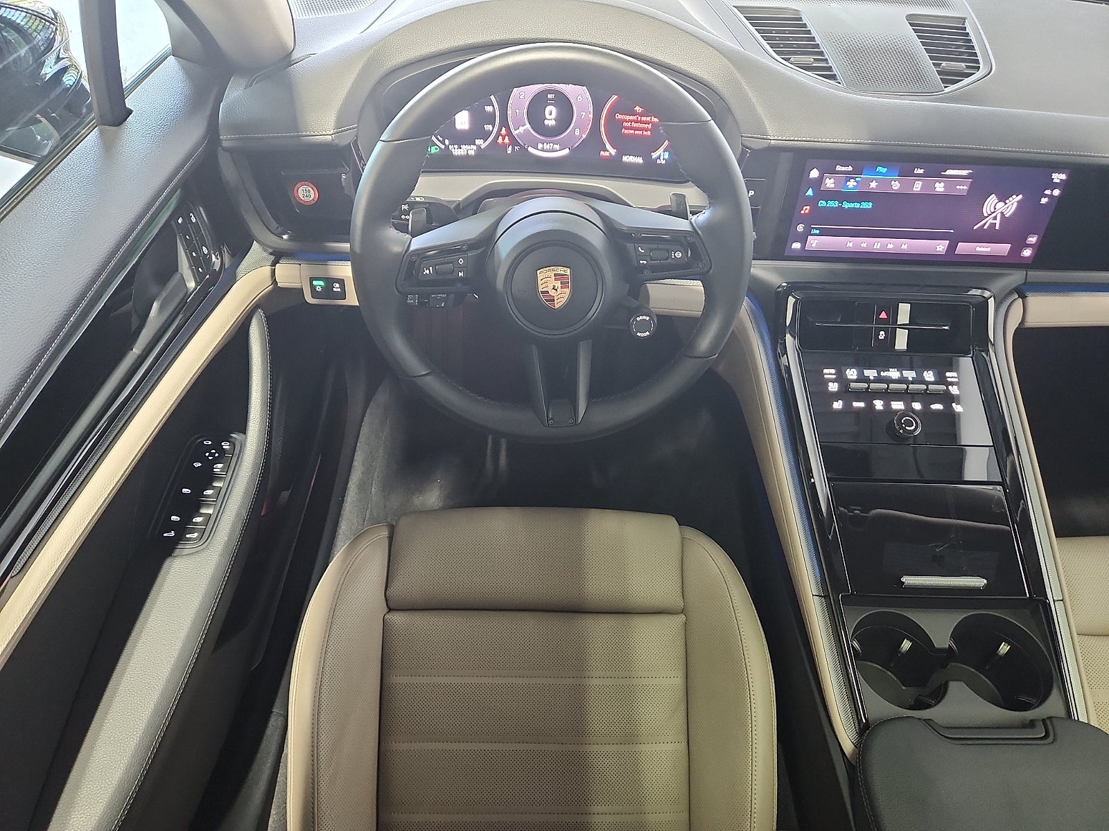 2025 Porsche Panamera 4