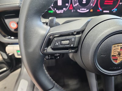2025 Porsche Panamera 4