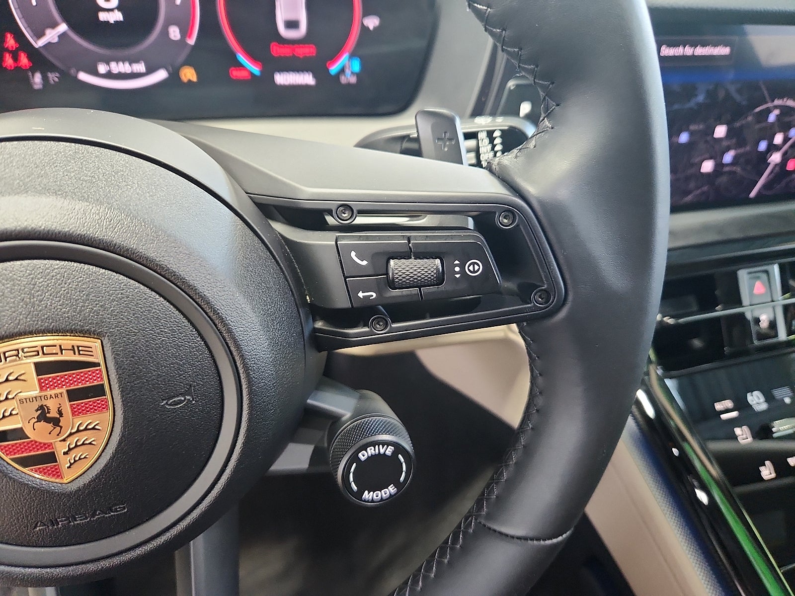 2025 Porsche Panamera 4