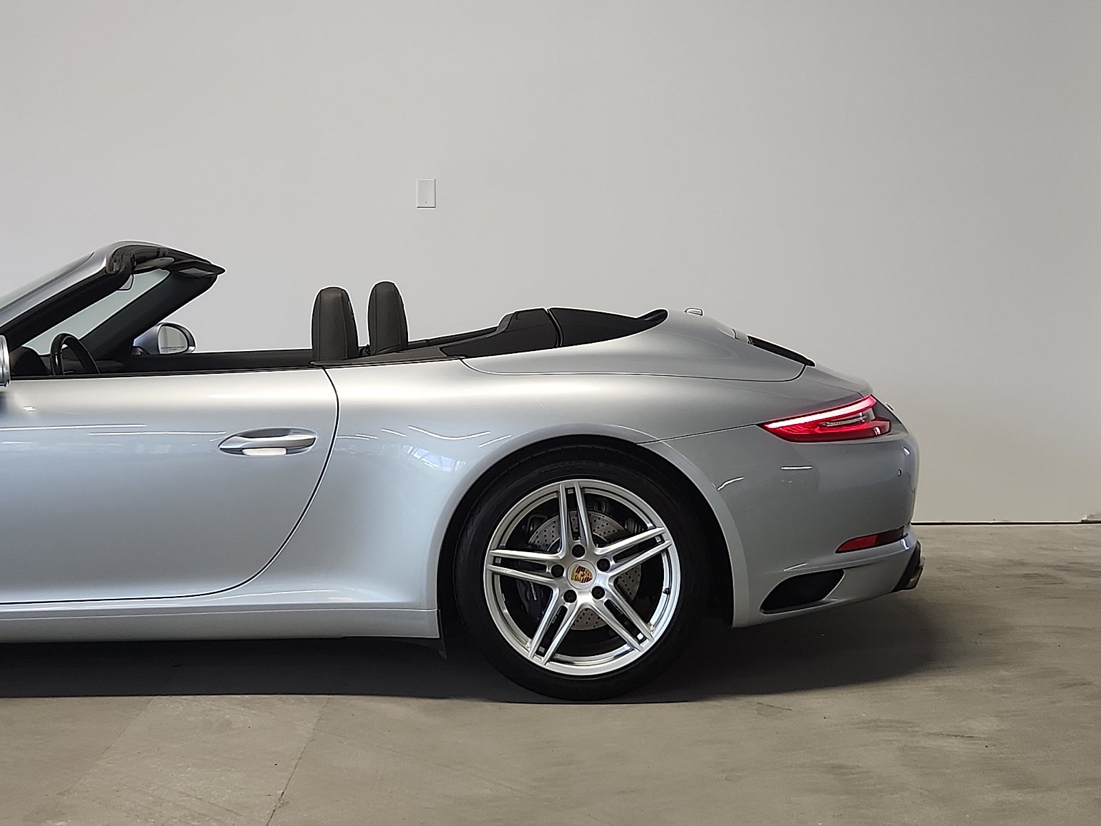 2017 Porsche 911 Carrera