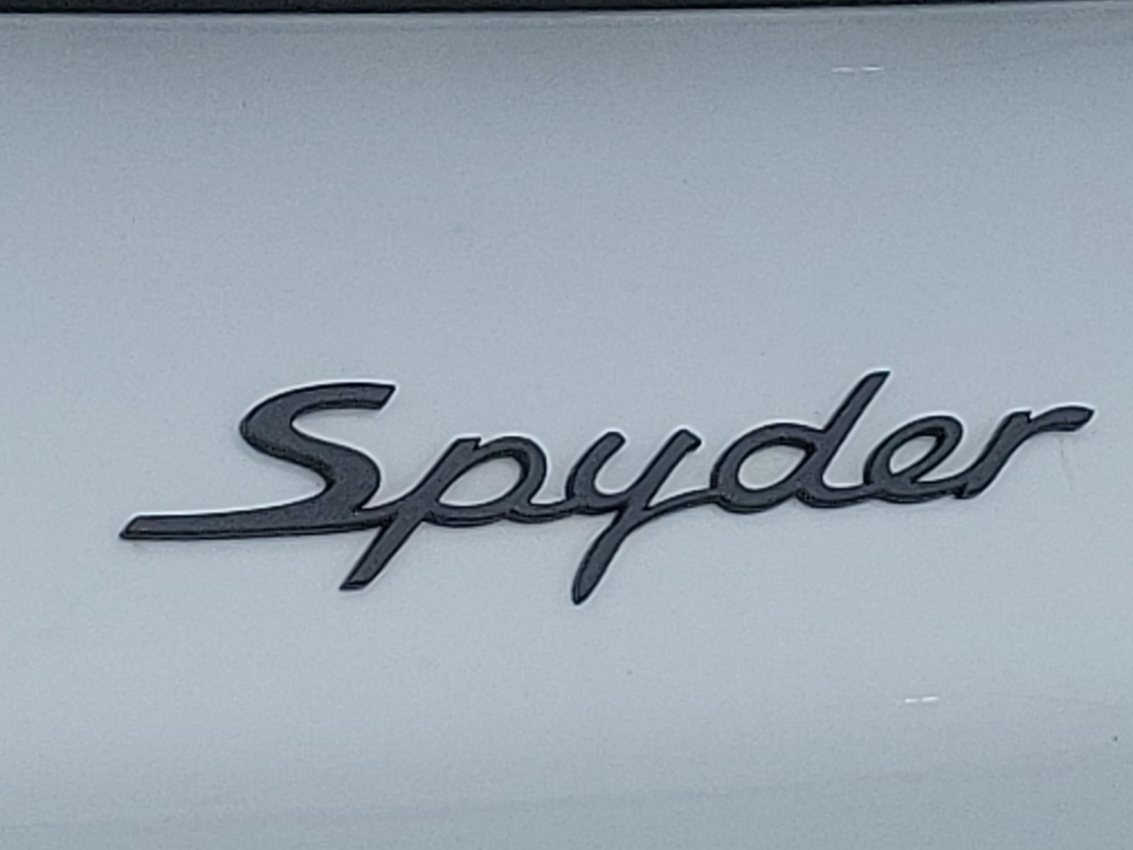 2020 Porsche 718 Spyder Roadster
