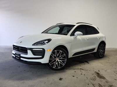 2026 Porsche Macan AWD