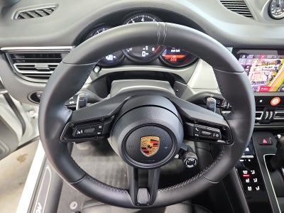 2026 Porsche Macan AWD