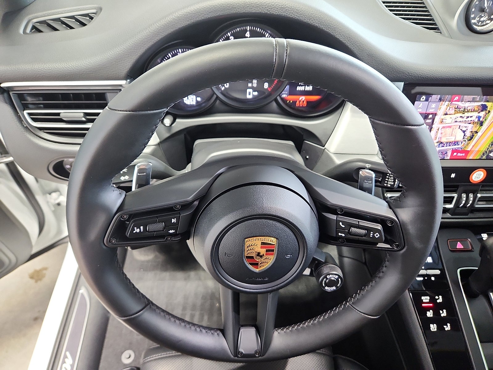 2026 Porsche Macan AWD