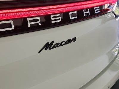 2026 Porsche Macan AWD