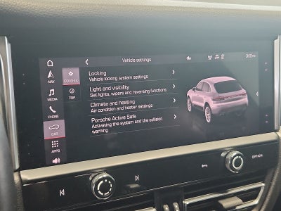 2023 Porsche Macan T