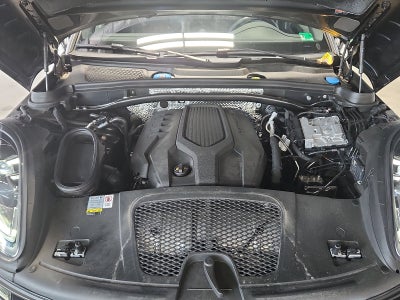 2023 Porsche Macan T