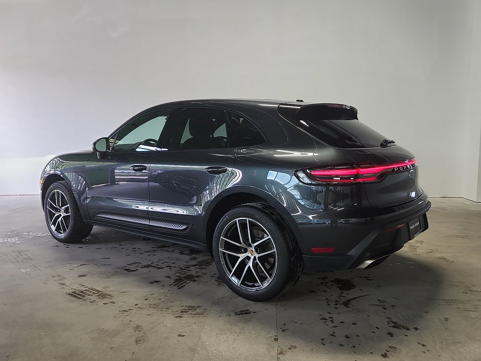 2023 Porsche Macan T