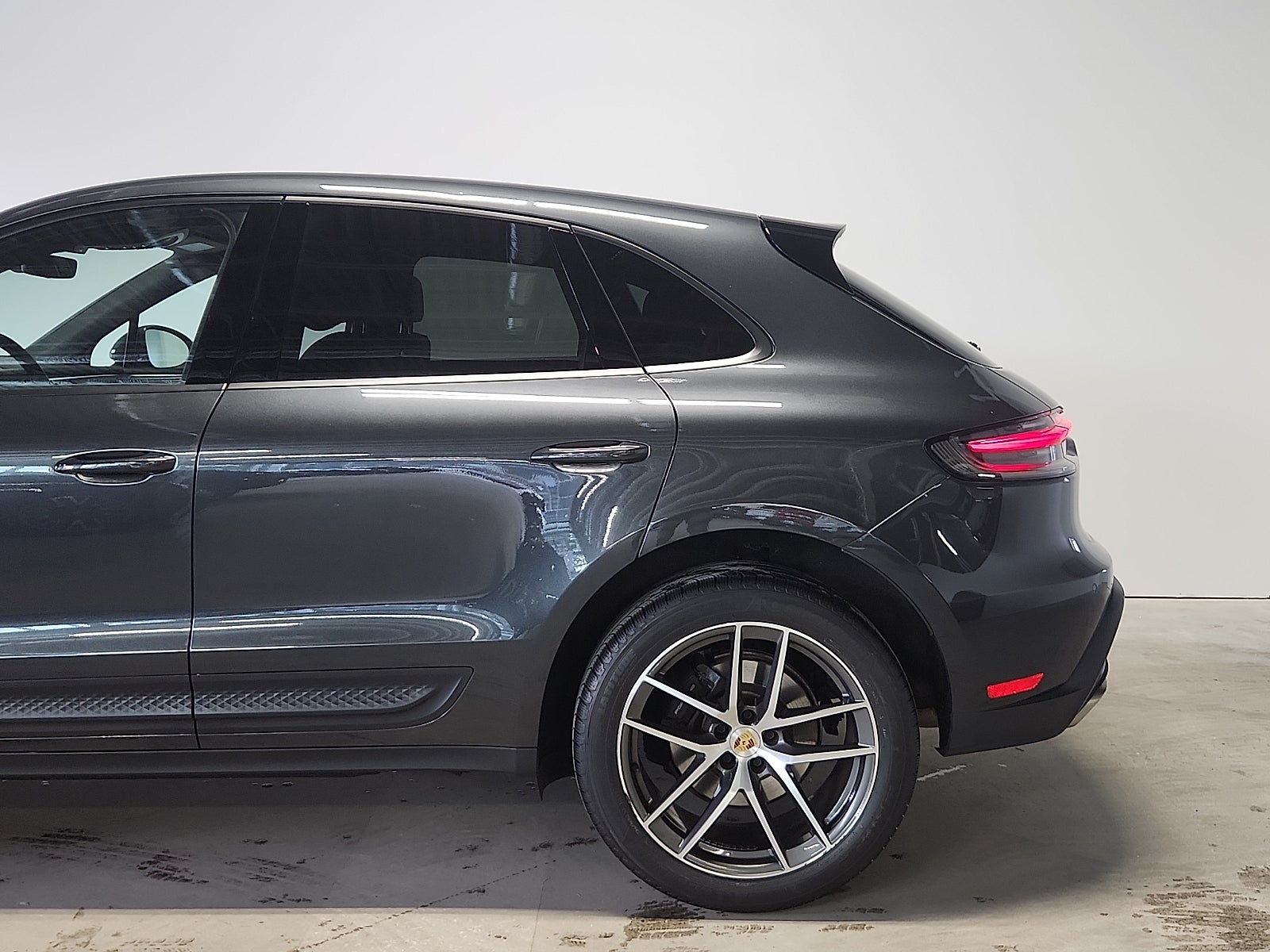 2023 Porsche Macan T