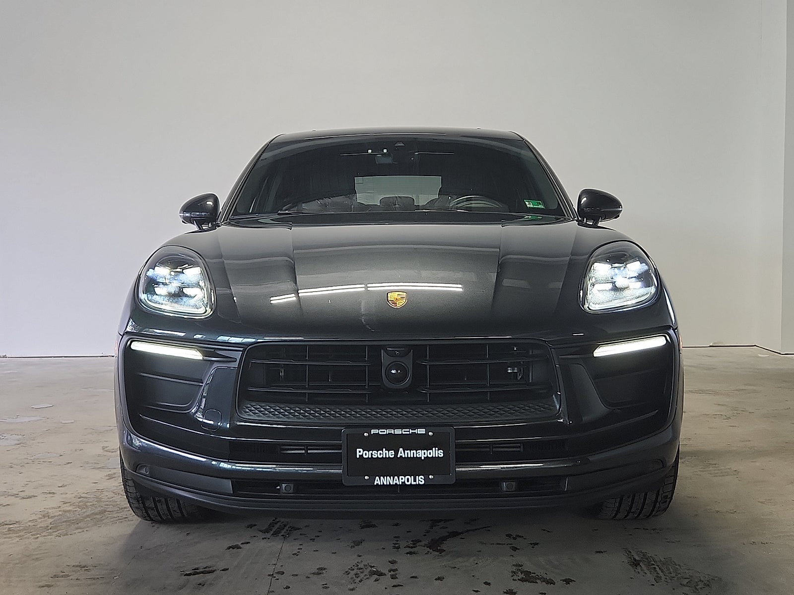 2023 Porsche Macan T