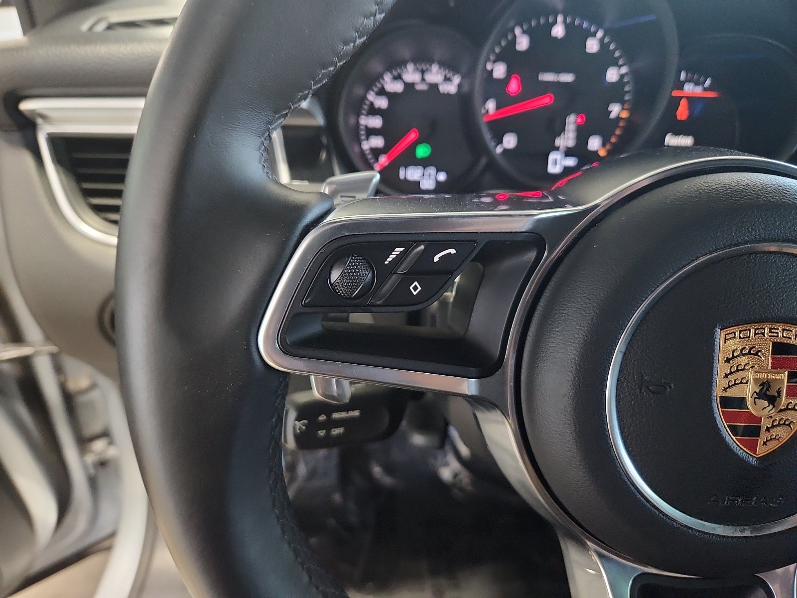 2018 Porsche Macan AWD