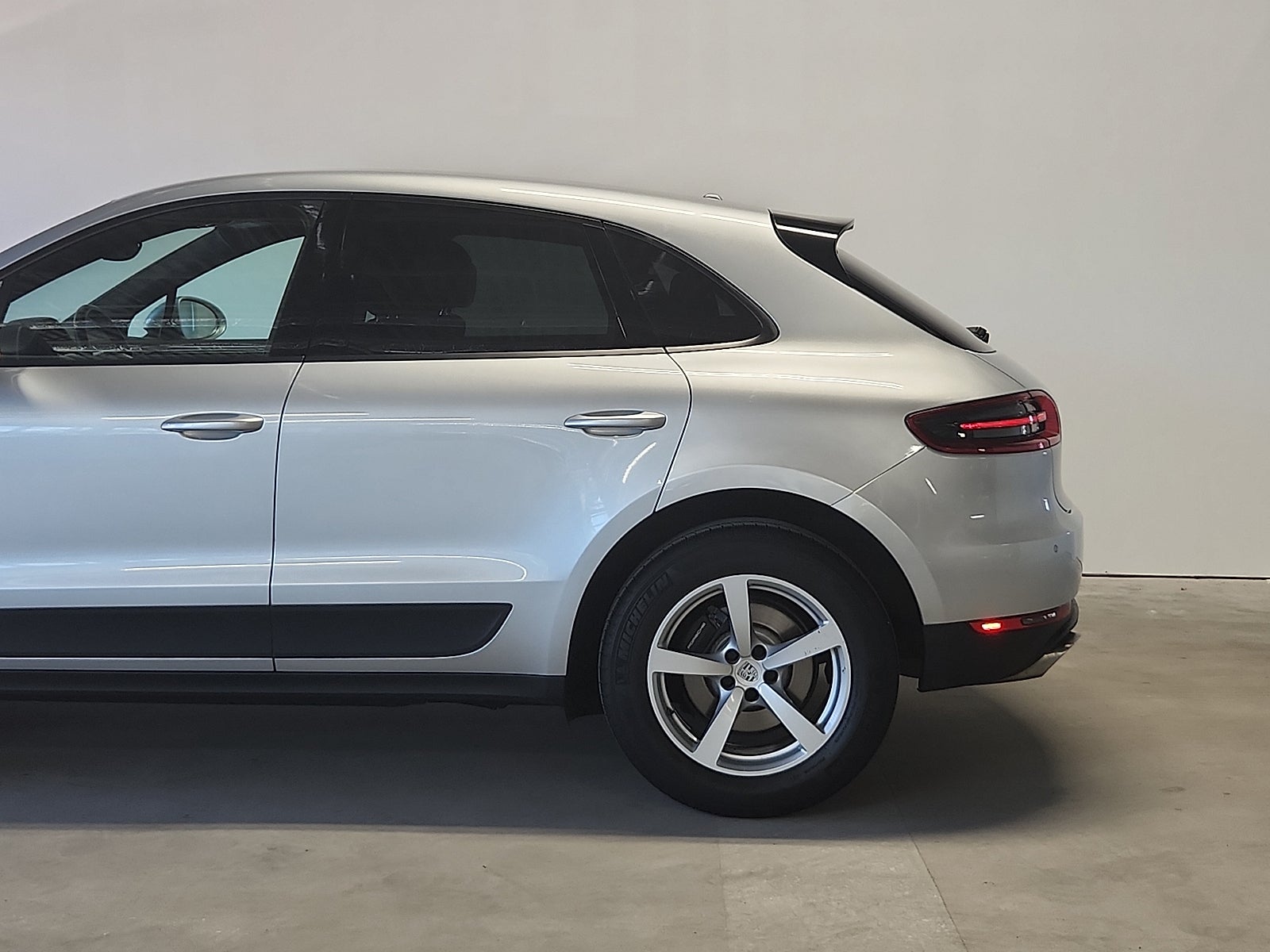2018 Porsche Macan AWD