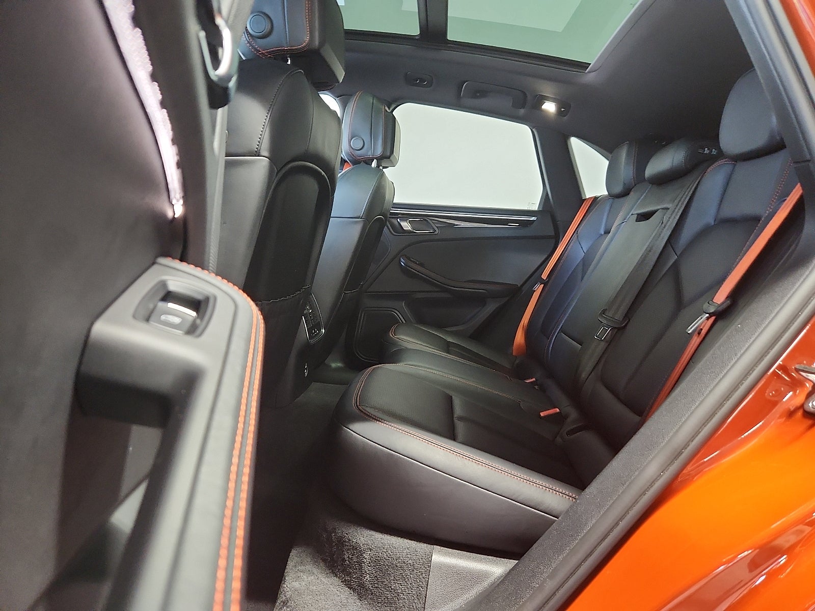 2023 Porsche Macan AWD