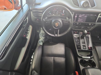 2023 Porsche Macan AWD