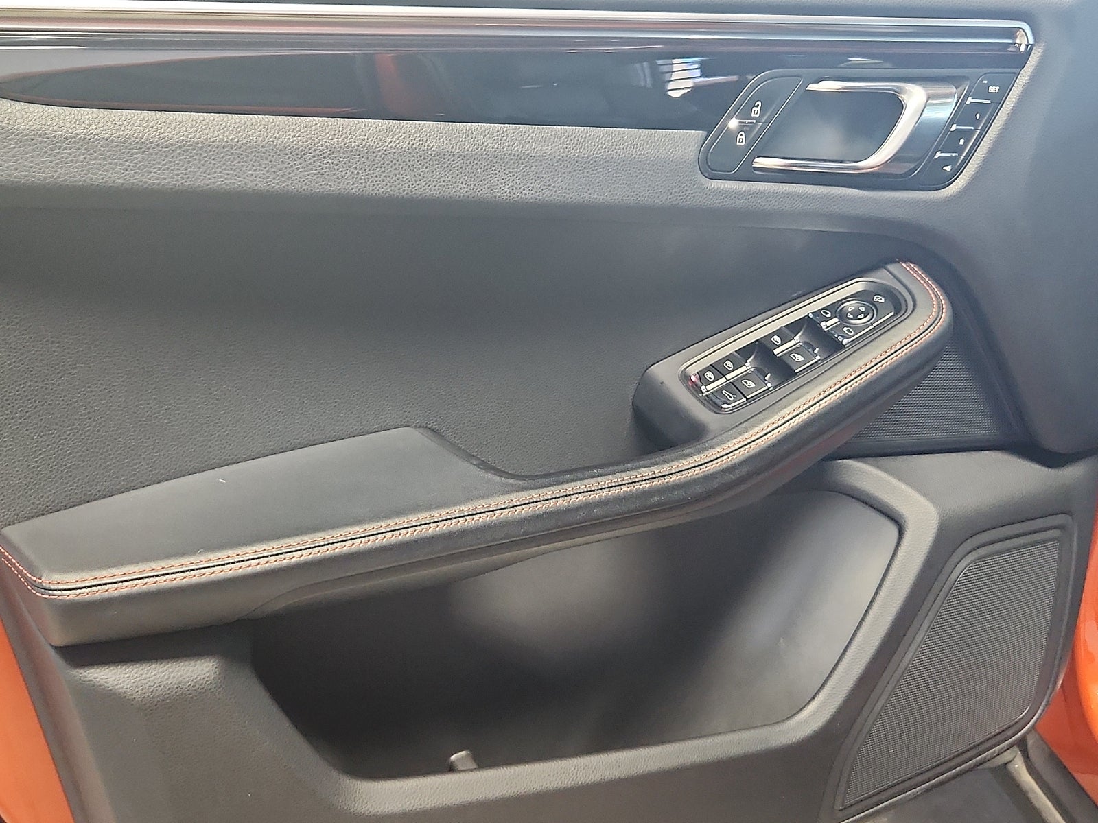 2023 Porsche Macan AWD