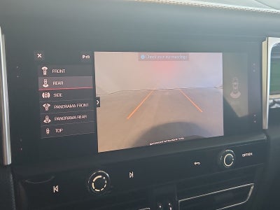 2023 Porsche Macan AWD