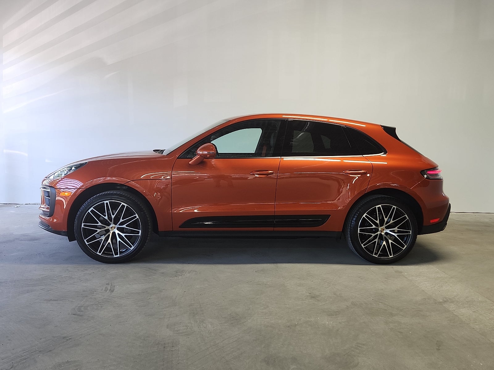 2023 Porsche Macan AWD