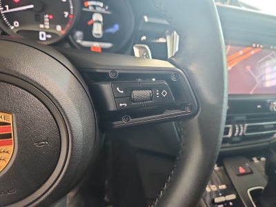 2023 Porsche Macan AWD