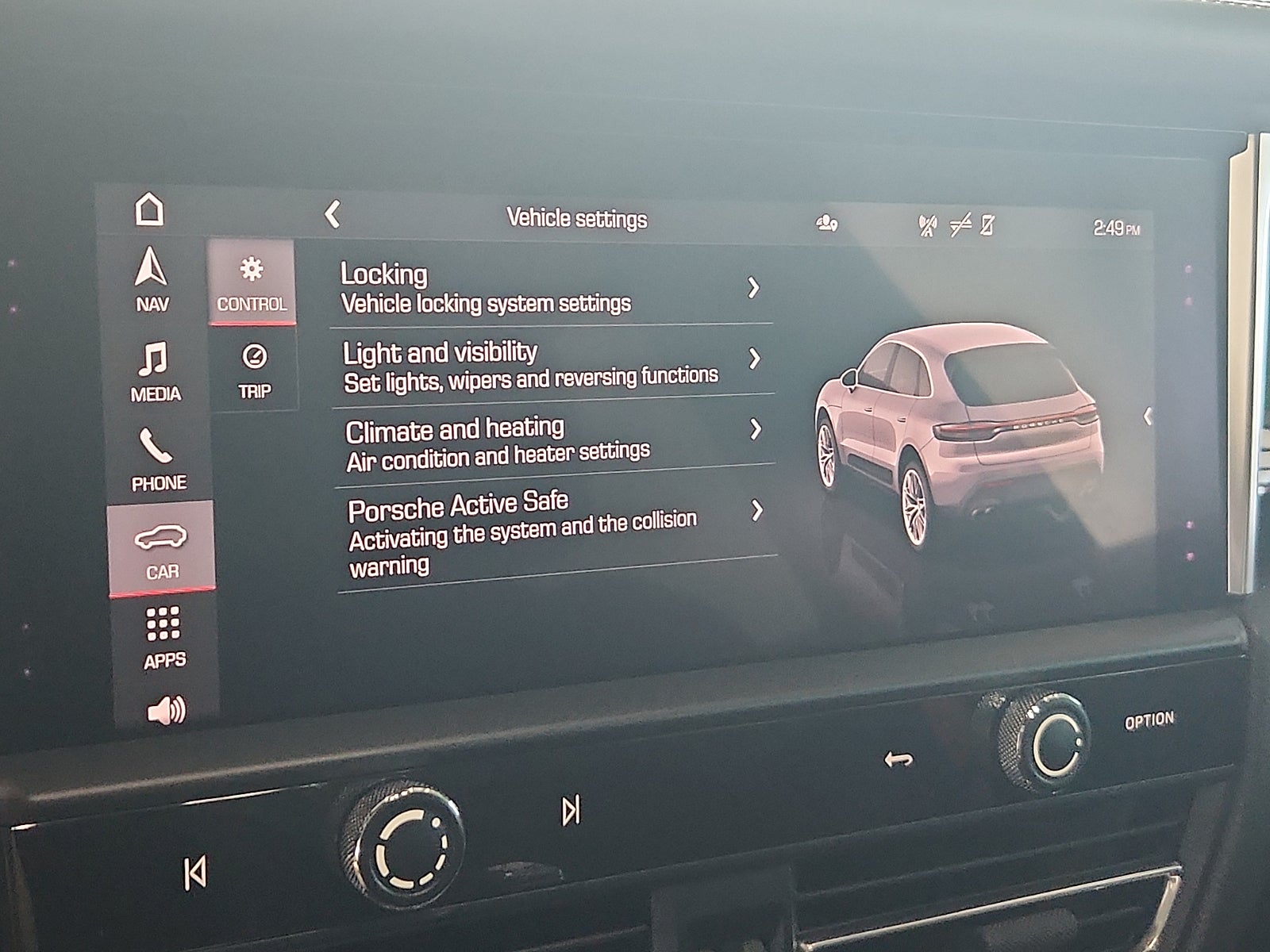 2023 Porsche Macan AWD