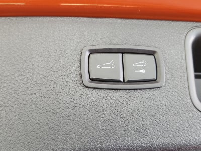 2023 Porsche Macan AWD