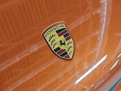 2023 Porsche Macan AWD