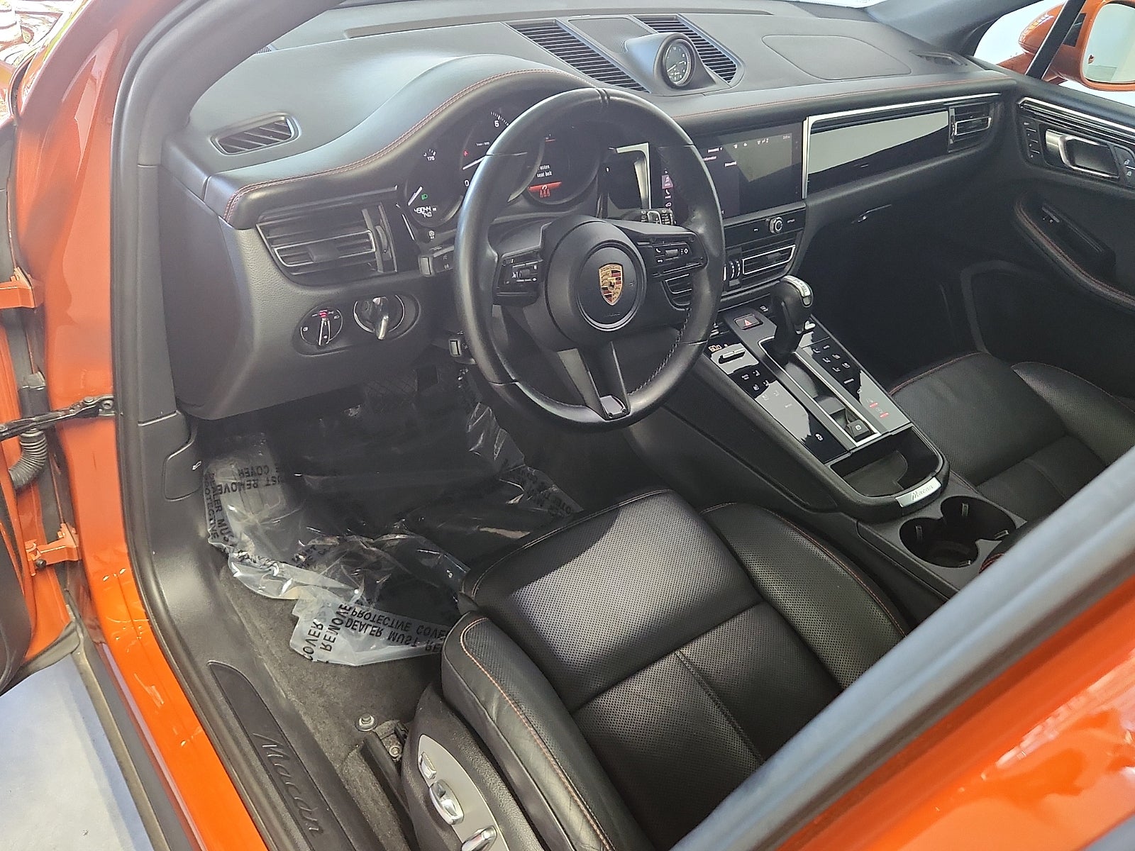 2023 Porsche Macan AWD