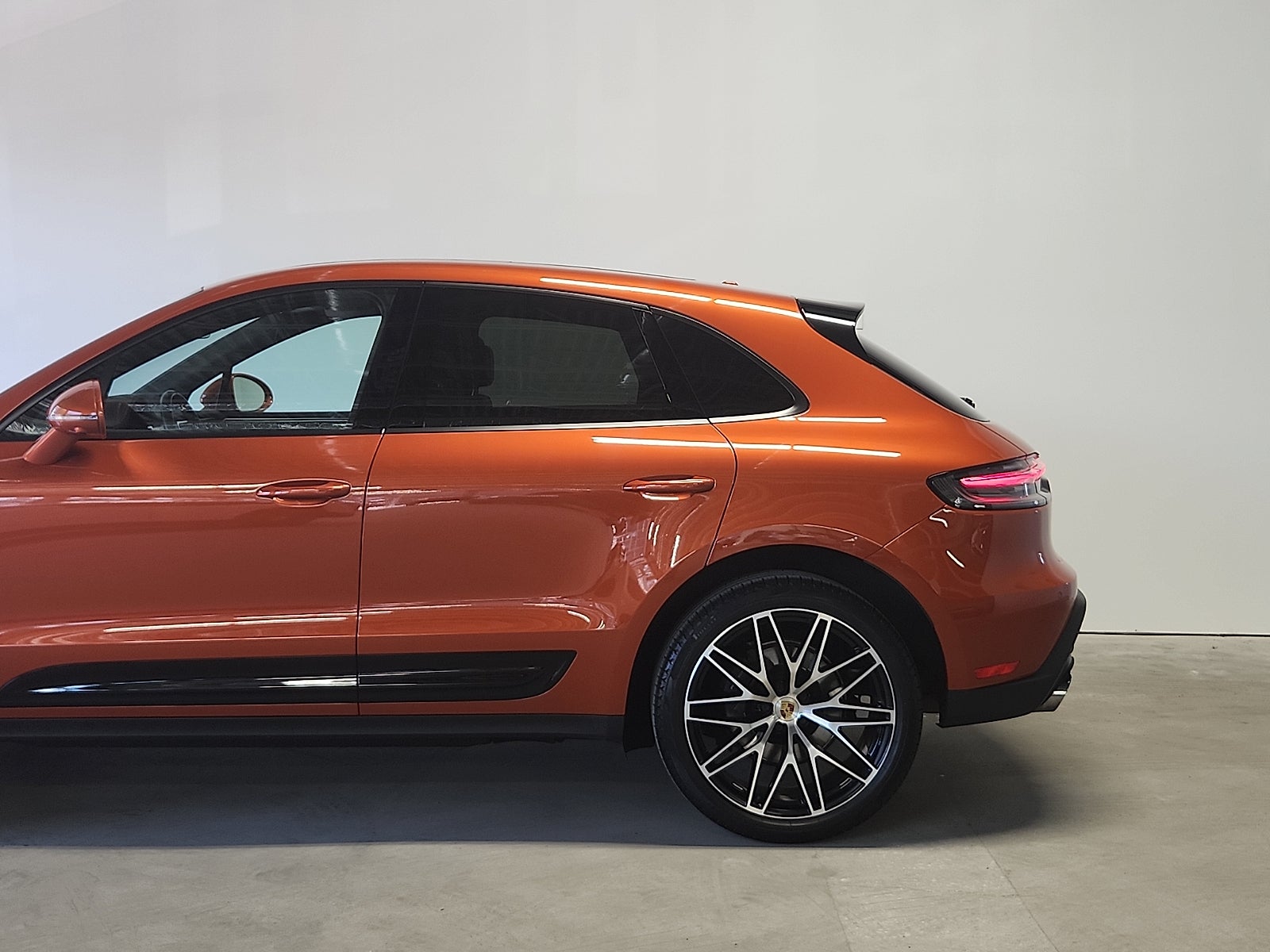 2023 Porsche Macan AWD