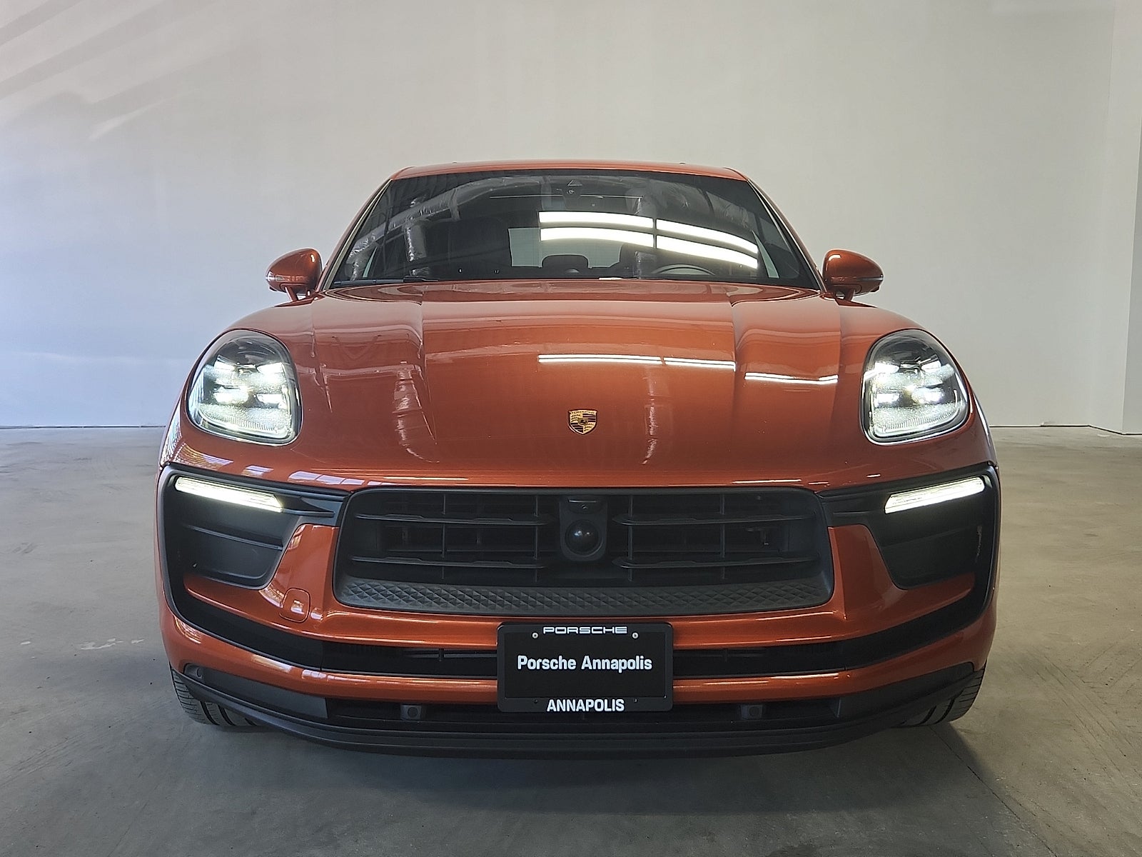 2023 Porsche Macan AWD