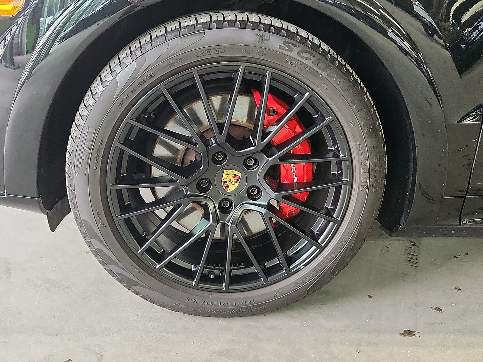 2023 Porsche Cayenne GTS