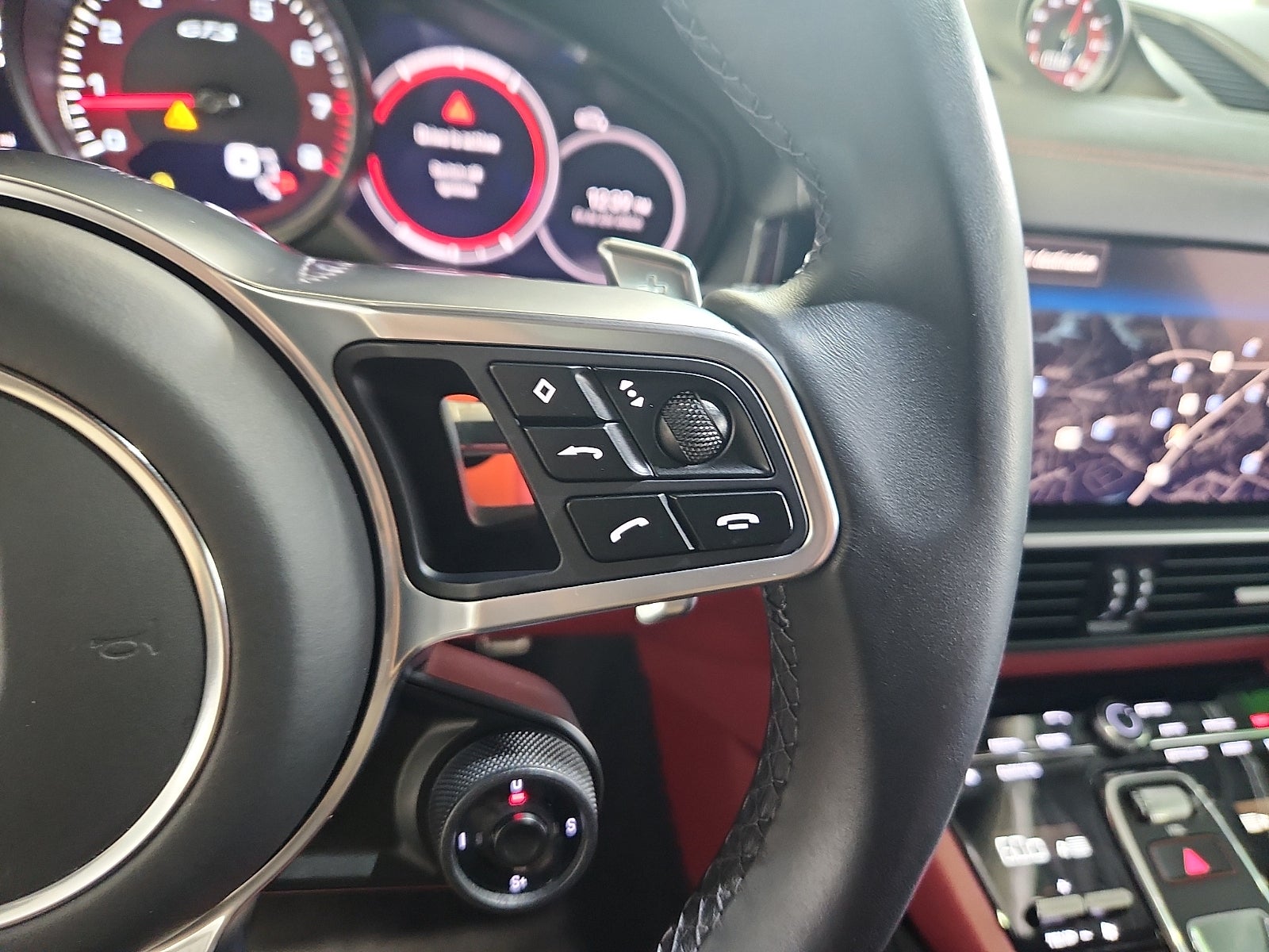 2023 Porsche Cayenne GTS