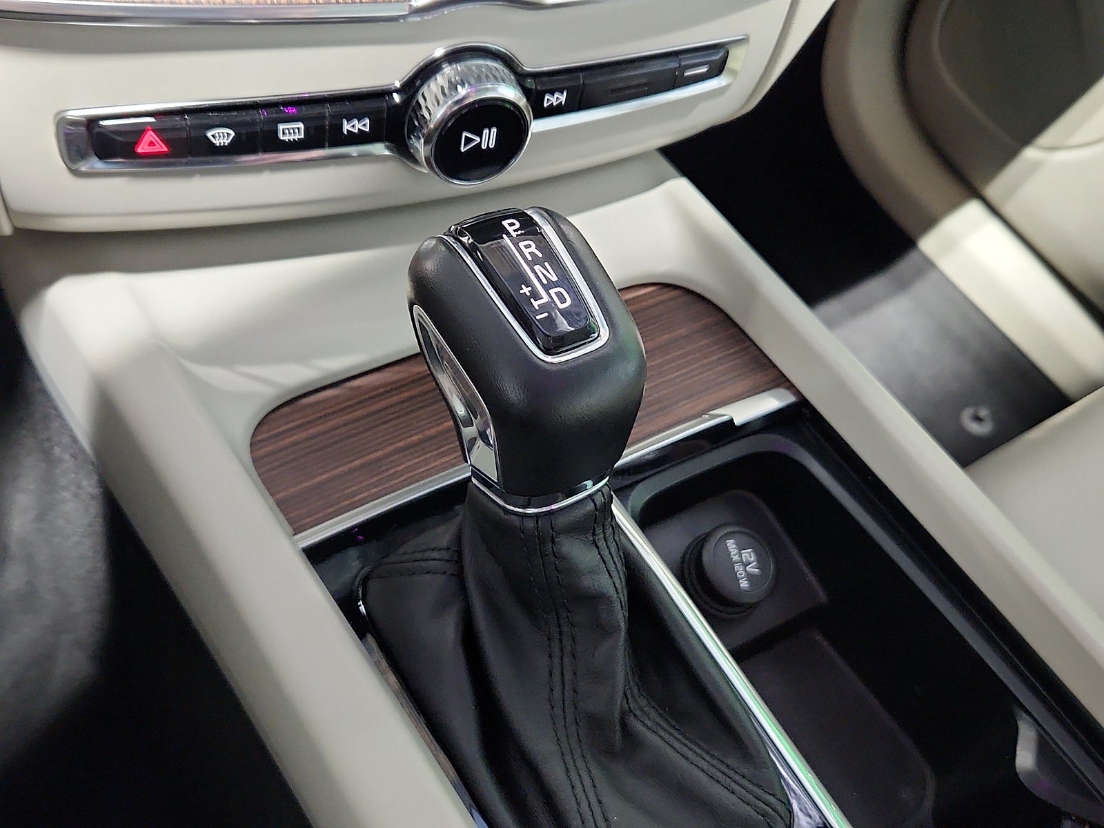 2020 Volvo XC60 T6 Inscription