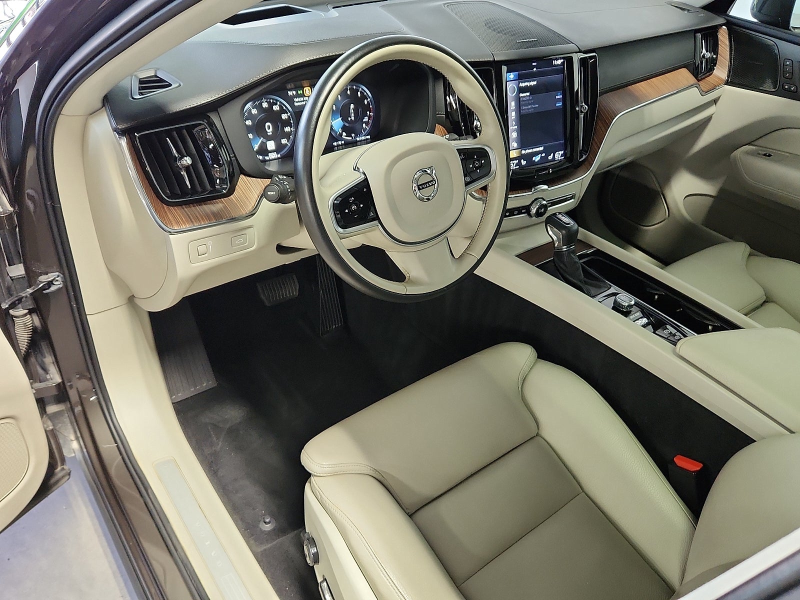 2020 Volvo XC60 T6 Inscription