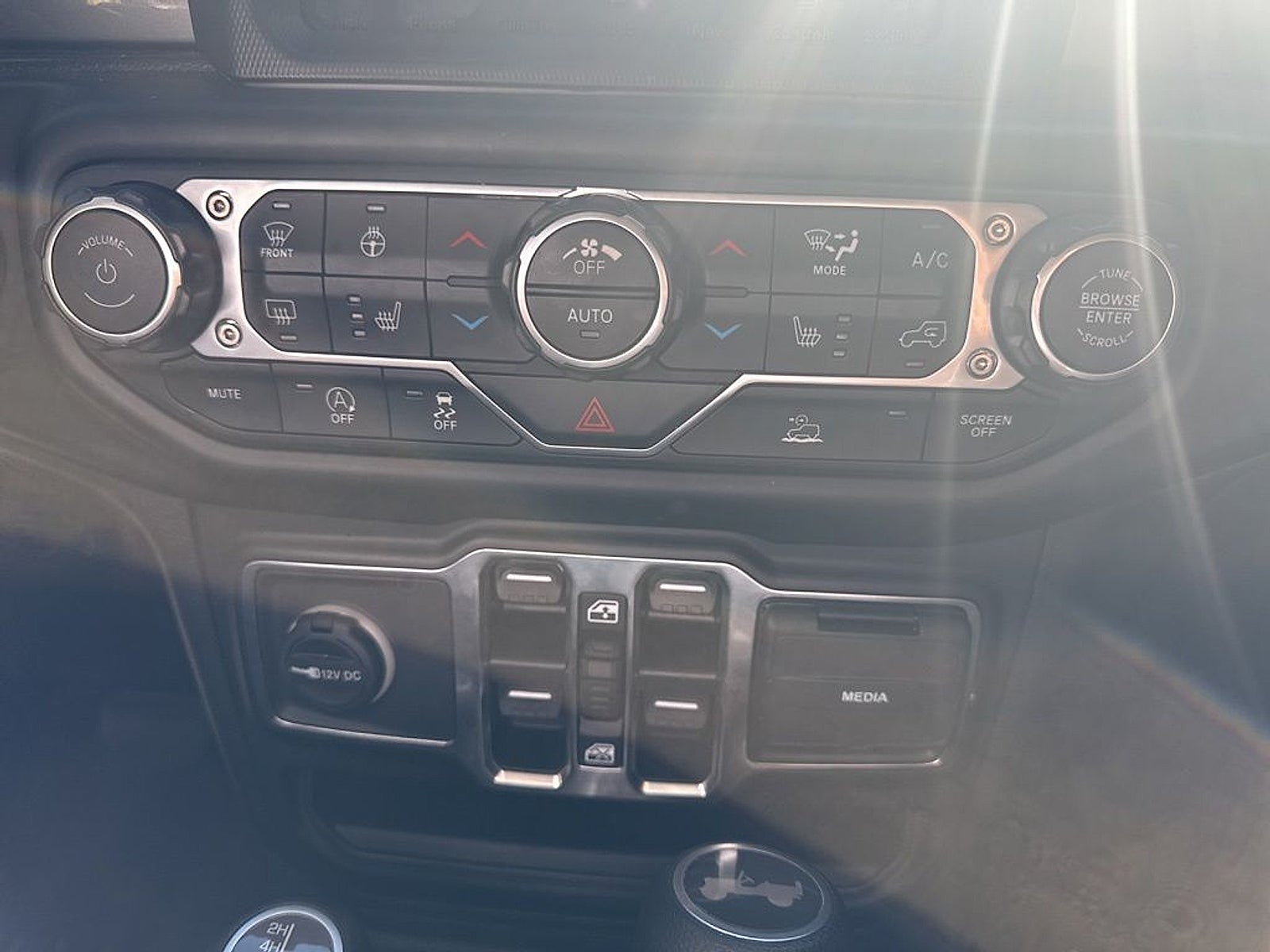 2023 Jeep Wrangler 4-Door Sahara 4x4