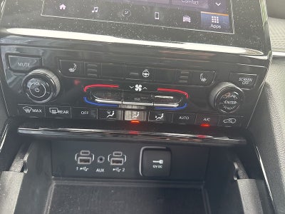 2023 Jeep Grand Cherokee Altitude 4x2